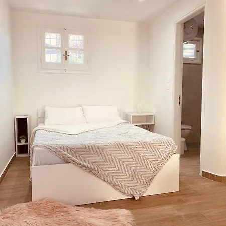 Louvros Luxury Apartment Dassia (Corfu)